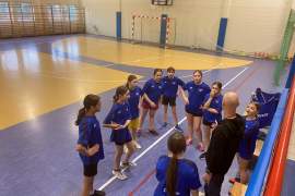 zawodniczki na boisku